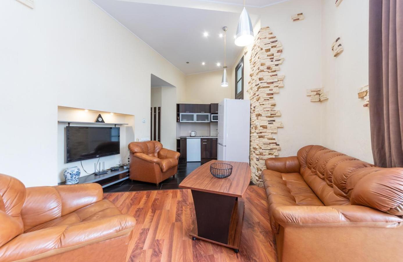 Comfortable Apartment On Mikhaylovskiy Lane 基輔 外观 照片