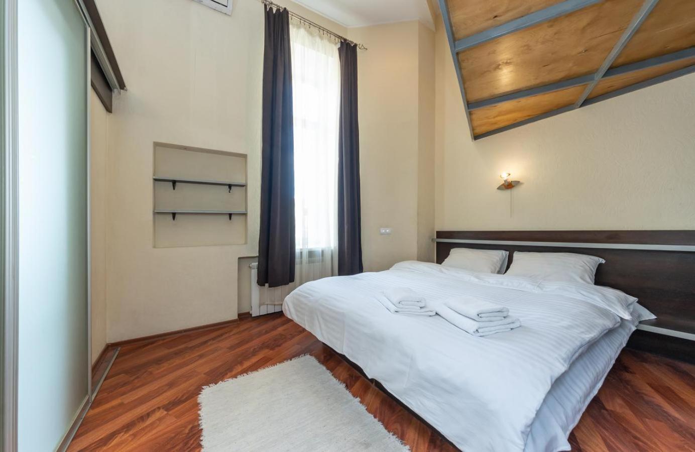 Comfortable Apartment On Mikhaylovskiy Lane 基輔 外观 照片