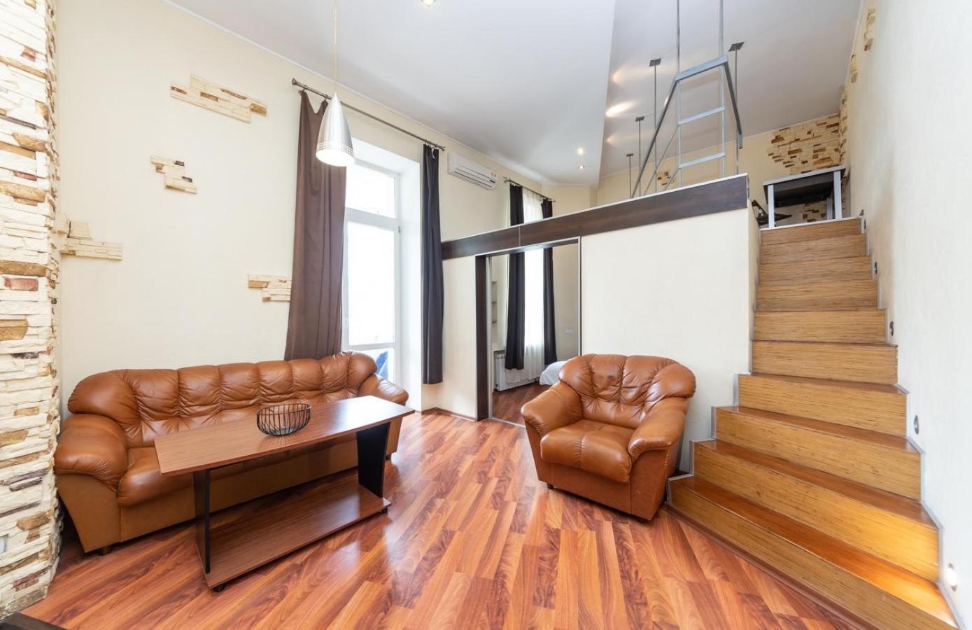 Comfortable Apartment On Mikhaylovskiy Lane 基輔 外观 照片