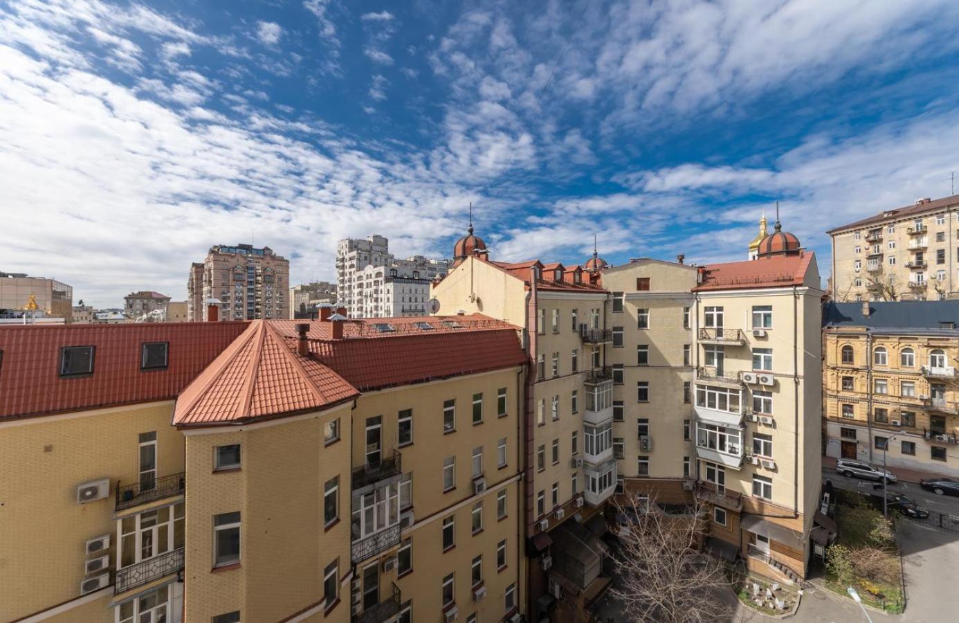 Comfortable Apartment On Mikhaylovskiy Lane 基輔 外观 照片