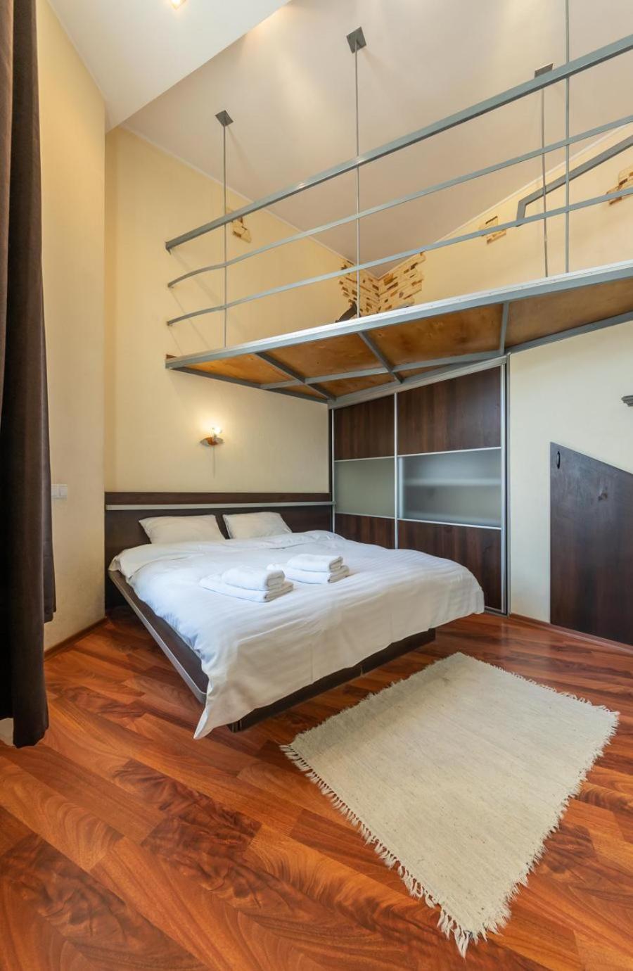 Comfortable Apartment On Mikhaylovskiy Lane 基輔 外观 照片